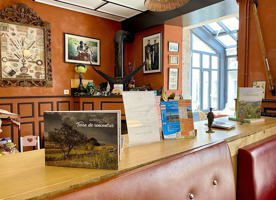 Chez Remise - restaurant SAINT-URCIZE - Hotel restaurant a Laguiole - Logis hôtel restaurant l Aubrac