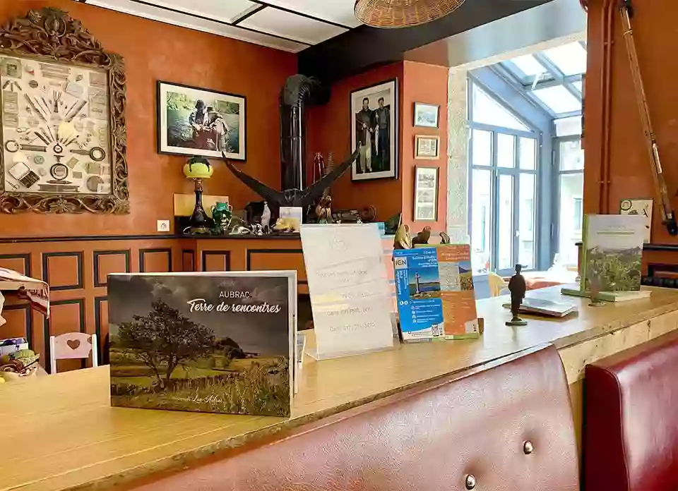 Chez Remise - restaurant SAINT-URCIZE - Hotel restaurant a Laguiole - Restaurant Aubrac