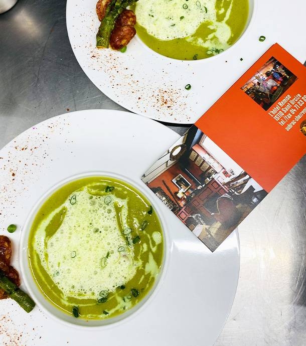 Le restaurant - Chez Remise - Restaurant Saint Urcize - restaurant sympa SAINT-URCIZE